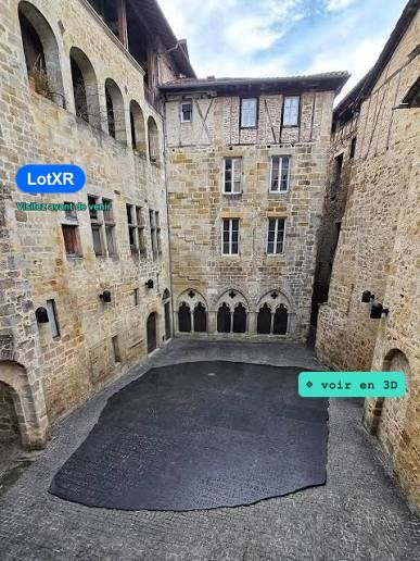 Reproduction de la pierre de Rosette — visite virtuelle 3D