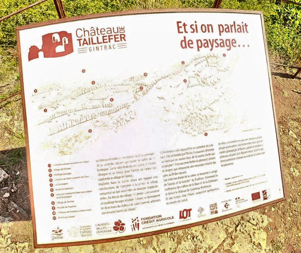 Panneau « Et si on parlait de paysage… » : le panorama sur la vallée de la Dordogne — Ruines de Taillefer